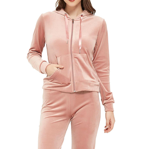 Chándal de terciopelo en blanco personalizado de fabricante OEM para mujer, chándal de terciopelo informal y para exteriores de tendencia superior para mujer - Product Image 2