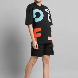 Vente en gros Streetwear extérieur Ensemble short unisexe 2025 Nouvelle arrivée Ensemble t-shirt short surdimensionné décontracté personnalisé OEM - Product Image 4