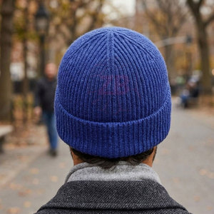 Gorro Unisex Moderno, Cómodo y Cálido, de Punto, Ligero, Elegante, para Uso Casual en Invierno, con Diseño Jacquard - Product Image 3