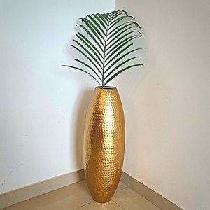 Premium Metal <b>Vase</b> with Golden Detailing for Stylish Interiors Chic Metal <b>Vase</b> with Golden Touch for Sophisticated Spaces - Product Image 2