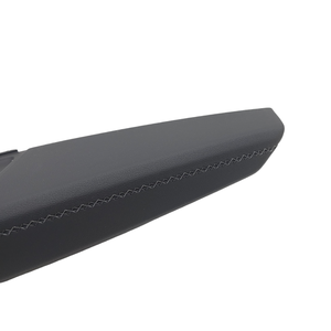 Reposabrazos delantero derecho Audi A3 Sportback (8YA) DSUD (19>) - Product Image 4