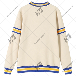 Sweat-shirt universitaire Greek Life Poodle |   Pull en molleton à patch en chenille |   Vêtements de sororité personnalisés en gros - Product Image 2