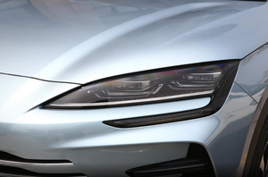 SUV Eléctrico 2024 RWD de Nueva Energía con Asientos de Cuero, Techo Panorámico, Ruedas R20 y Volante a la Izquierda en Venta - Product Image 5