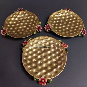 ชามเสิร์ฟดีไซน์หรูหราทรงกลม ทำจากทองเหลืองและอะลูมิเนียม ตกแต่งด้วยสีทองและสีดำ คุณภาพสูง - Product Image 4