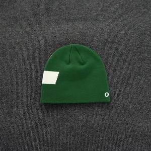 Personalización gratuita, gorros de punto con estilo, gorros de invierno, gorros cálidos de calavera con puños, logotipo bordado, tela común Unisex para adultos a granel - Product Image 1