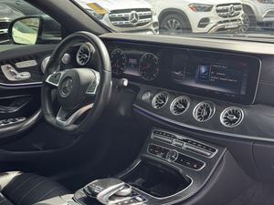 มือสองอย่างเรียบร้อย2018 Mercedes-Benz E-Class