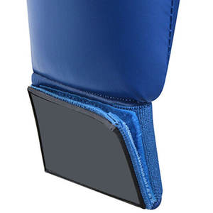 Mitaines de karaté en vinyle bleues, gants de sparring pour l'entraînement et la compétition, protections de mains durables pour les arts martiaux avec un ajustement confortable - Product Image 4