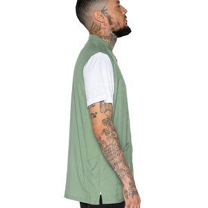 เสื้อกั๊กช่างตัดผมขายดีที่สุด เนื้อผ้านุ่มลื่น ใช้ในร้านเสริมสวย สวมใส่สบาย กระชับพอดีตัว เสื้อกั๊กช่างตัดผมแบบยาว - Product Image 2