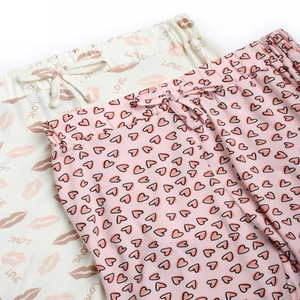 Pantalones de gimnasio para mujer en talla grande Pantalones de jogging de seda con estampado de sublimación con logotipo Ropa de invierno de estilo callejero - Product Image 4