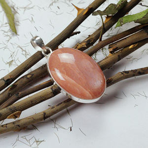 Colgante Ovalado de Piedra Solar Boho Hecho a Mano - Joyería de Plata de Ley 925 con Piedras Preciosas al por Mayor - Product Image 3