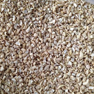 Noix de cajou brutes séchées fraîches 100% naturelles de qualité supérieure, cartons de 20 kg, vente en gros, marque Nam Tin Phat, origine Vietnam - Product Image 3