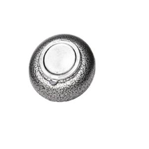 Cendrier au design forgé avec une finition polie miroir argentée de la plus haute qualité, parfait pour les bars et les accessoires de bureau - Product Image 1