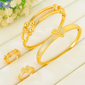 Parure de bijoux de mariage tendance motif flèche, plaqué or 21 carats, avec bracelet et bague en zircon de Dubaï pour femme, idéale pour les fêtes - Product Image 1