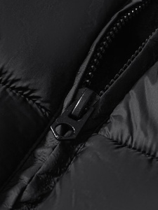 Blouson matelassé pour femme, à capuche, manches longues, fermeture éclair, vêtement d'extérieur d'hiver léger, noir, avec garniture en fausse fourrure, court - Product Image 4
