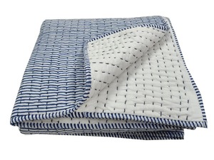 Indien Vintage fait à la main réversible bébé Kantha couette nouveau Design Handblock imprimé avec coton remplissage lavable à la main à vendre - Product Image 2