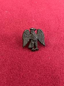 Écusson métallique 3D Aigle Doré Nigérian en Satin avec placage personnalisé et attache épingle de sûreté - Broche Souvenir de Voyage Promotionnelle - Product Image 2