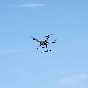 Dron cuadrirotor plegable comercial eMT100 925mm distancia entre ejes 70min tiempo de vuelo para rescate de emergencia y soporte de área remota - Product Image 2