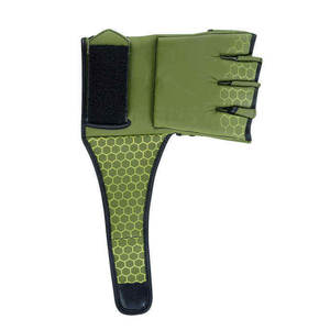 Gants de MMA en cuir pour les arts martiaux et les entraînements de boxe - Fermeture à scratch antidérapante, construction durable et personnalisable - Product Image 4