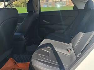 Berline Familiale Économique 2024 GLS 1.5L CVT d'Occasion, Technologie de Pointe, Maintien Automatique, Faible Consommation de Carburant - Product Image 5