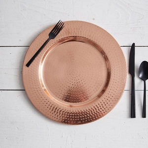 Assiette de présentation décorative en fer écologique, style traditionnel pour salles à manger de luxe vintage, occasions spéciales, passe au lave-vaisselle - Product Image 2