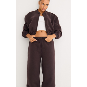 Conjuntos de ropa deportiva de invierno unisex con gráficos de Paneles sólidos impresos Nuevo chándal de moda personalizado para mujer - Product Image 3