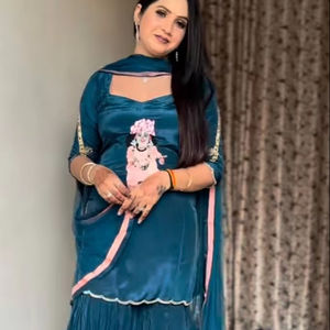 ชุดสูทชาราชินอนสำหรับผู้หญิงชุดใส่ในเทศกาลปักลายสำหรับปาร์ตี้และพิเศษ - Product Image 1