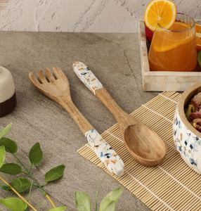 ช้อนสลัดไม้มะม่วงทำมือเป็นมิตรกับสิ่งแวดล้อมเครื่องใช้ในครัวที่ทันสมัย - Product Image 1