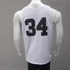 Bonne vente uniforme de basket-ball vêtements de sport entraînement maillots de basket-ball ensembles hommes porter uni blanc sans manches uniforme de basket-ball - Product Image 3