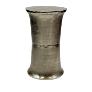 Fabricants de tabouret de jardin en métal moulé d'aluminium avec tabouret en métal poli uni au design audacieux Qua Trefoil - Product Image 3