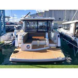 เรือยอชท์หรู Aquador 400 HT รุ่นปี 2025/2026 เครื่องยนต์ 2x320 แรงม้า/1x540 แรงม้า - Product Image 5