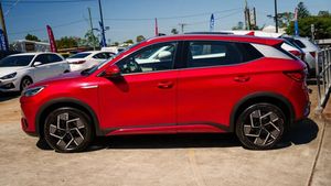 BYD ATTO 3 2023, SUV Extendido, Tracción Delantera, Volante a la Derecha/Izquierda - Product Image 4