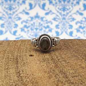 Bague unie artisanale Bague en argent 925 Labradorite Gemstone Bague artisanale en argent artisanal fait à la main - Product Image 1
