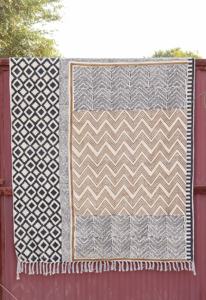 Tapis de Style Rajasthani Tapis brodés 100% Tapis faits à la main Tapis à motif zigzag pour la maison Salon et balcon Décor - Product Image 2