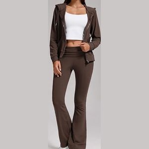 Ensemble de survêtement imprimé personnalisé pour femmes grande taille, coupe ajustée, automne-hiver, sweat-shirt à capuche zippé court et pantalon de survêtement - Product Image 3