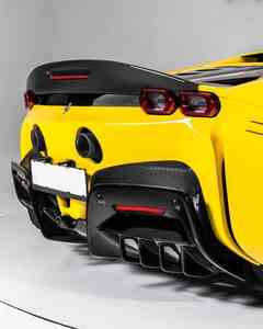 Ferra-ri SF90 Stradale 2024 - Occasion - Excellent état - Volant à gauche - Sièges en cuir - Caméra arrière - Product Image 5