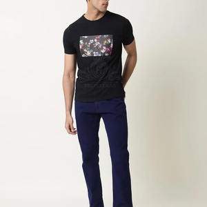 Utilisation confortable T-shirts graphiques pour hommes à la mode T-shirts graphiques pour hommes personnalisés et respirants - Product Image 3