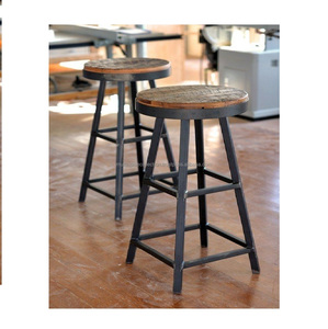 Fabriqué en indien Design chaud en forme incroyable tabouret meubles pour la décoration dernier métal fer tabouret de bar noir avec logo - Product Image 5