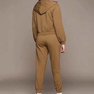 Chándal de Fitness elástico suave para mujer, traje de dos piezas para entrenamiento de gimnasia, Yoga, correr y uso al aire libre - Product Image 4