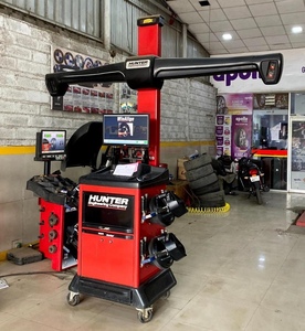 Aligneur de roues 3D Hunter avec écran LED 250W, entrée entièrement automatique à trois valeurs, garantie usine de 3 ans - Product Image 1