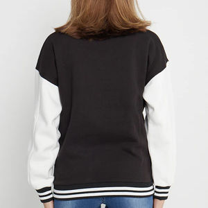 Haute Qualité Femmes Varsity Veste En Gros Surdimensionné Bomber Baseball Veste Sur Mesure Laine Coton Mélangé Élégant Letterman - Product Image 3