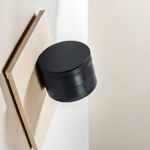 Accessoire de finition mate enduit de céramique moderne de haute qualité en alliage de Zinc en plastique broyeur d'herbes briquets pour accessoires de fumer - Product Image 2