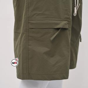 กางเกงขาสั้นกีฬาสีพื้นสำหรับผู้ชาย, กางเกงห้าจุดแห้งเร็วสำหรับใส่กลางแจ้งฤดูร้อน - Product Image 5