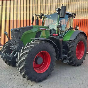Venta al por Mayor de Tractor de Ruedas FENDT 724 Gen 7 Power Plus de 140HP con Motor, Caja de Cambios y Bomba - Product Image 1