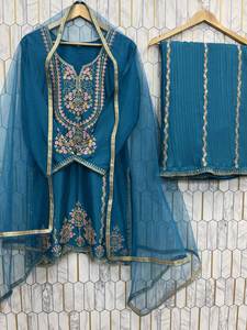 Conjunto Sharara de Diseño para Fiesta con Bordado Floral - Product Image 6