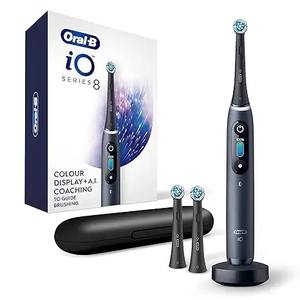 Oral-B iO Serie 8 Cepillo de dientes eléctrico sónico recargable con 2 cabezales de cepillo de repuesto y estuche de viaje - Product Image 3