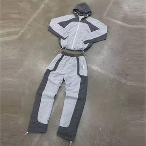 Ensemble de survêtement unisexe 2026 personnalisé avec logo, en nylon, pour la course, le fitness, le streetwear, avec pantalon, pour le jogging et l'entraînement en salle de sport - Product Image 1