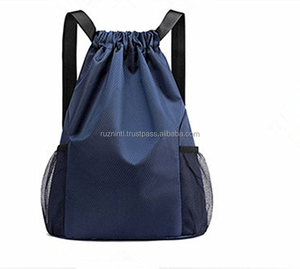 Sac à dos à cordon de serrage imperméable de grande capacité avec logo personnalisé, sac de sport unisexe pour l'entraînement physique, sac de voyage pour étudiants - Product Image 4