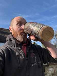 Jarra de cerveza Medieval auténtica de 24oz, taza de cuerno vikingo genuino, taza pulida de Jarl de Navidad clásica/Stein - Product Image 4