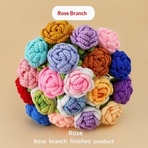 Bouquet de roses au crochet dégradé fait main à tige unique - Cadeau unique pour la Saint-Valentin, la fête des Mères, Noël, les célébrations de mariage - Product Image 2