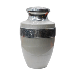 Urnas modernas de cremación de aluminio para adultos con hermoso acabado de Peltre y esmalte negro para funerales y almacenamiento de cenizas - Product Image 4